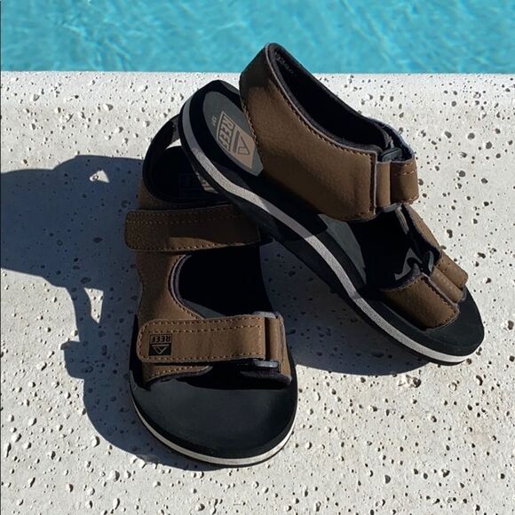 Reef Grom Stomper Black/Brown Velcro Sandals 13/1 - Picture 1 of 9